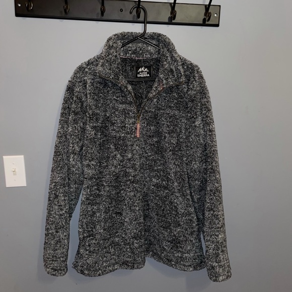 Alpine Sherpa Pullover - Picture 1 of 3